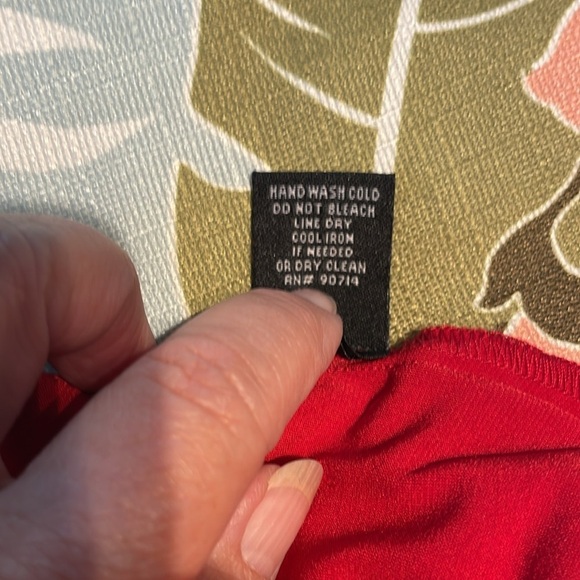 MSK Brand Ladies Red Sleeveless Dressy Top with Metallic Detail. Medium - Picture 8 of 10